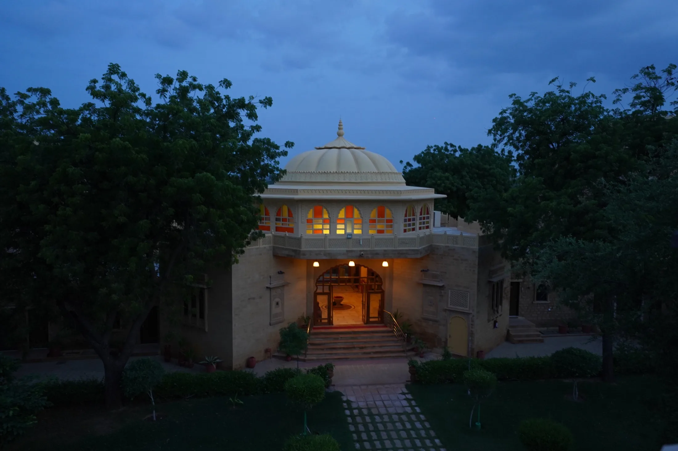 Heritage Inn gardens and heritage architecture in Jaisalmer