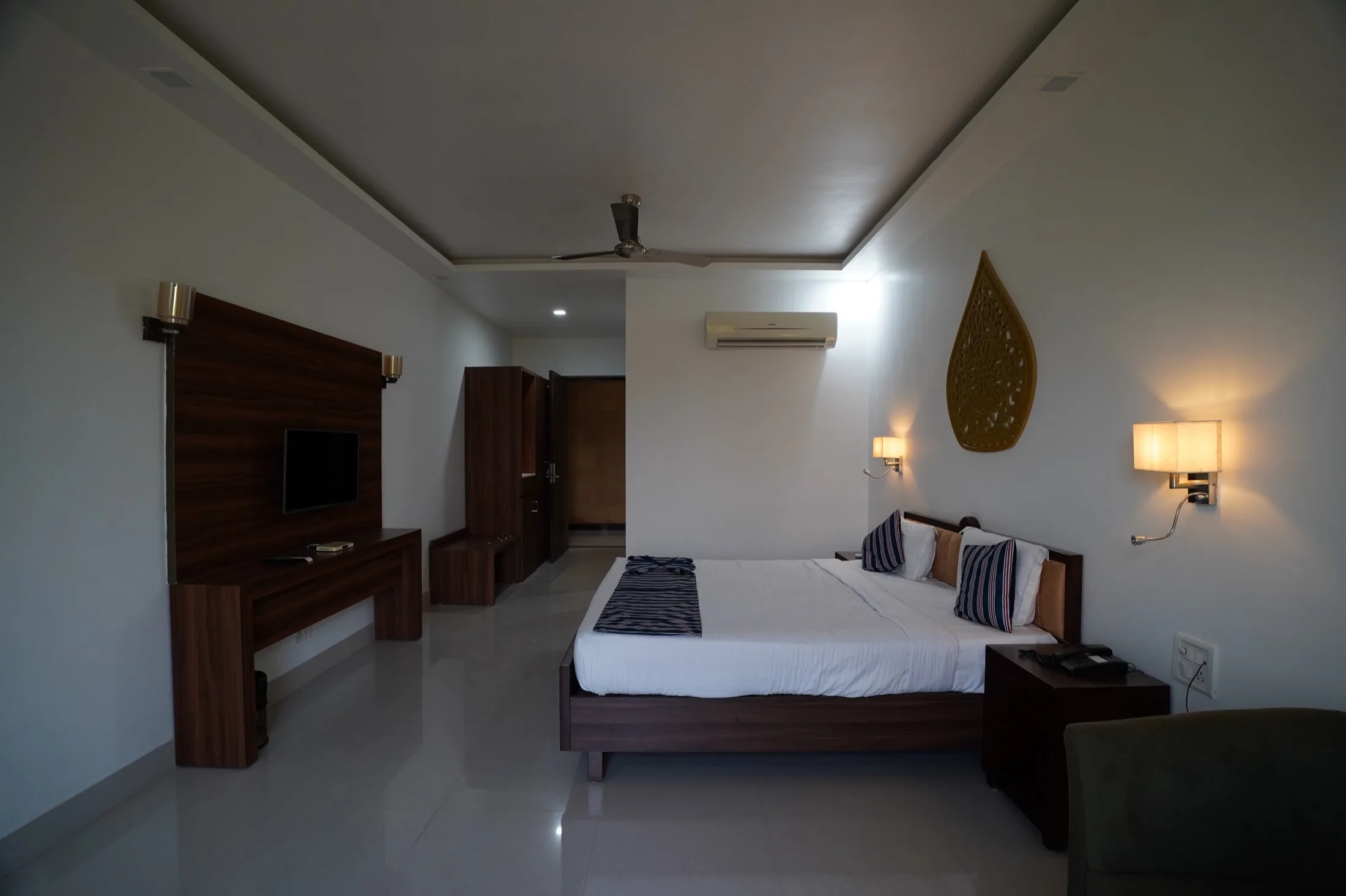 Royal Heritage Room, Modern Grandeur room at Heritage Inn Jaisalmer
